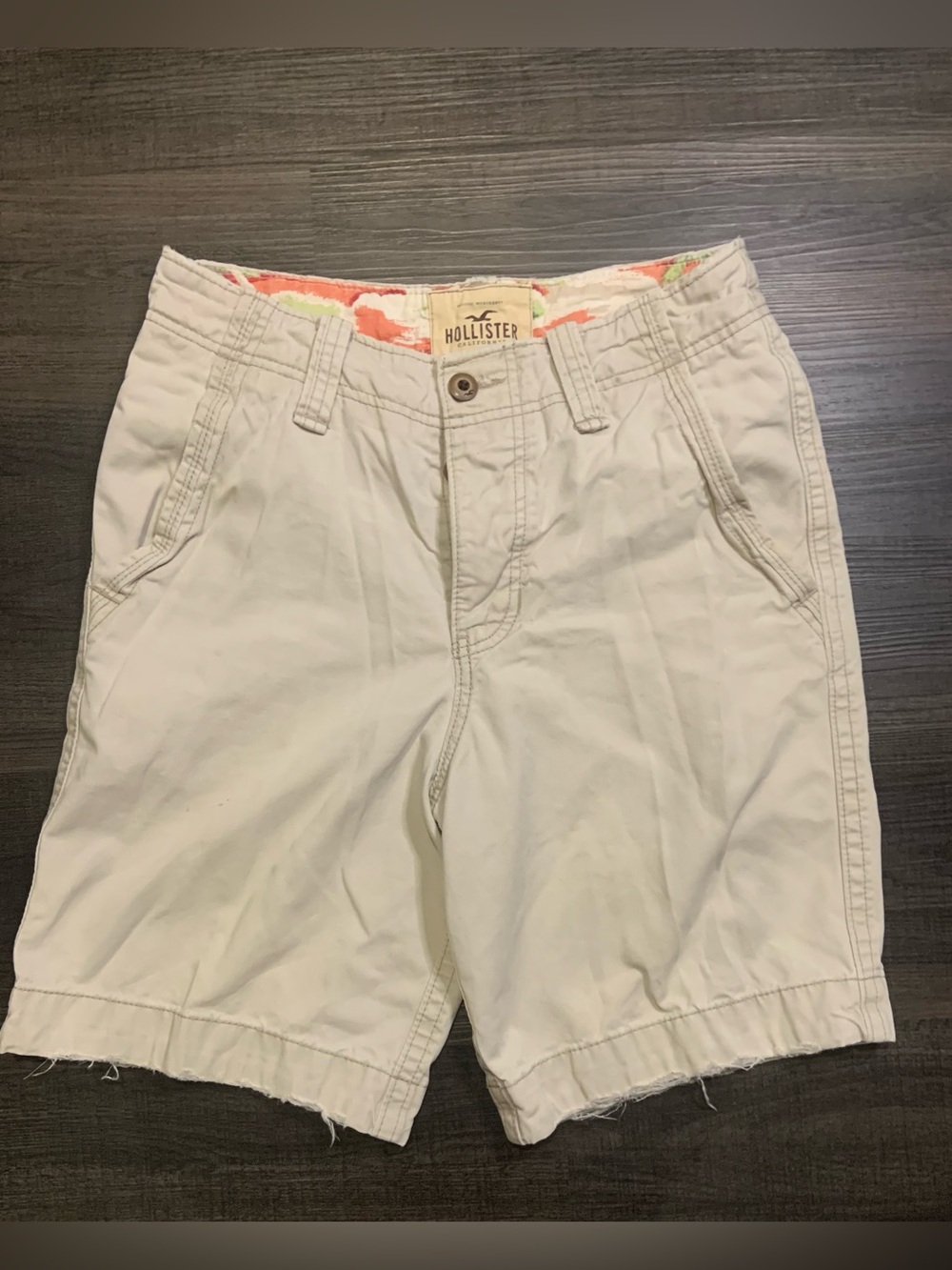 Hollister Men's Cream Casual Chino Shorts